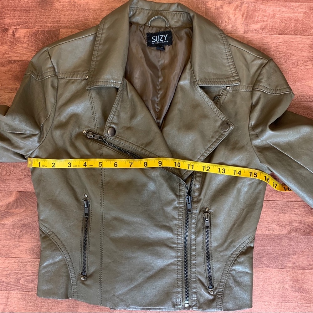 Motorcycle Jacket - Picture 4 of 7